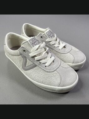 NEW Vans Shoes Womens 5 gray off white suede leather skate classic casual